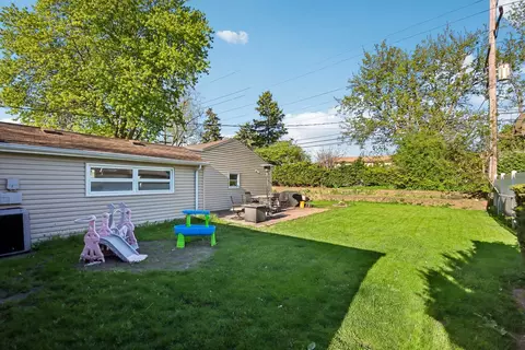 Exterior - 3107 Falcon Ct, Rolling Meadows, IL 60008 photo 2 of 3