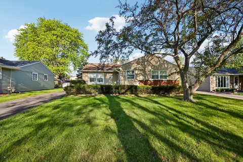 3107 Falcon Ct, Rolling Meadows, IL 60008