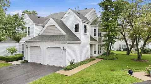 325 Stillwater Ct, Wauconda, IL 60084