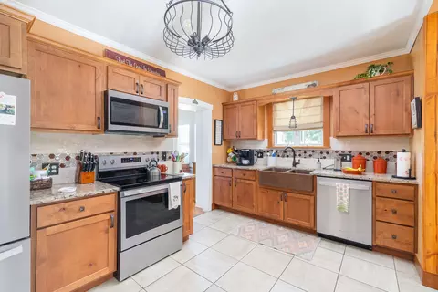 Kitchen - 1327 5th St, Peru, IL 61354 photo 1 of 1