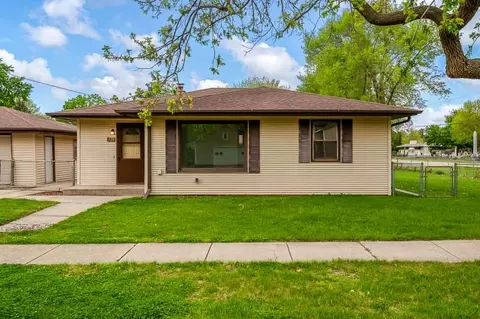 320 E Marshall St, Belvidere, IL 61008