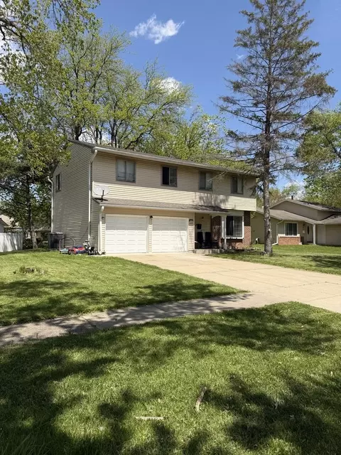 1064 Amherst Ln, University Park, IL 60484