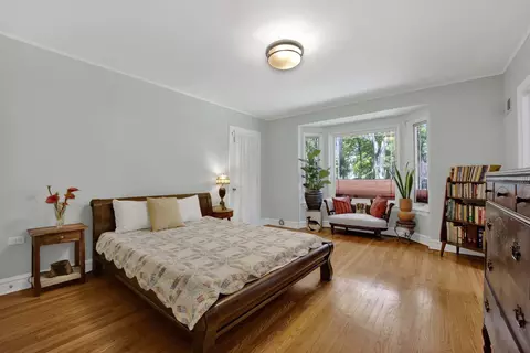 Bedroom - 3029 Simpson St, Evanston, IL 60201 photo 1 of 7