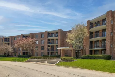 1405 E Central Rd #316B, Arlington Heights, IL 60005