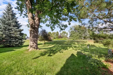 Exterior - 18443 De Jong Ln, Lansing, IL 60438 photo 4 of 4