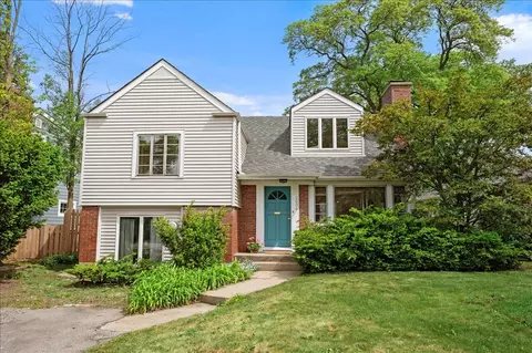 2006 Lake Ave, Wilmette, IL 60091