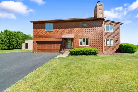 216 Sunshine Dr, Bolingbrook, IL 60490