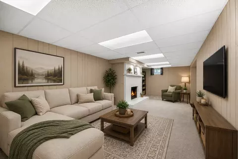 Other - 128 N Hale Ave, Bartlett, IL 60103 photo 5 of 5