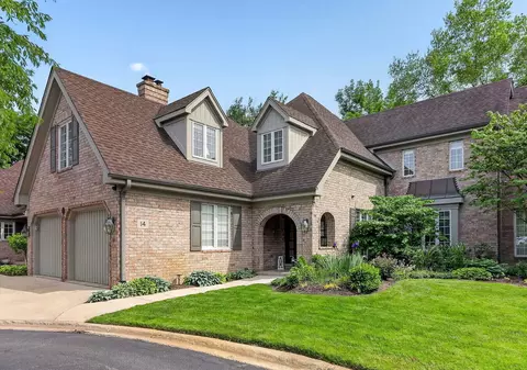 14 Tartan Ridge Rd, Burr Ridge, IL 60527