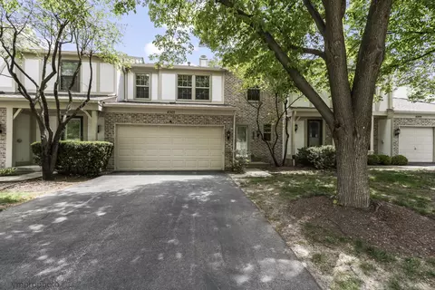 4501 Opal Dr, Hoffman Estates, IL 60192
