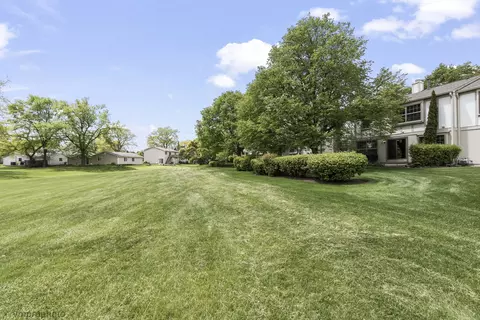 Exterior - 4501 Opal Dr, Hoffman Estates, IL 60192 photo 5 of 5