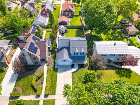 View/Area - 317 Vincent Pl, Elgin, IL 60123 photo 1 of 4