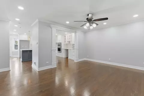 Living - 317 Vincent Pl, Elgin, IL 60123 photo 5 of 6