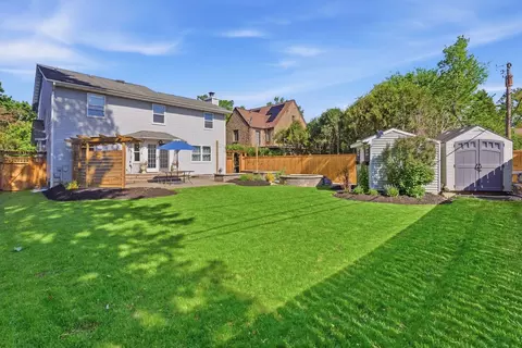 Exterior - 317 Vincent Pl, Elgin, IL 60123 photo 6 of 7