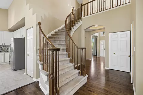 Entry Way - 1820 Broadsmore Dr, Algonquin, IL 60102 photo 2 of 3