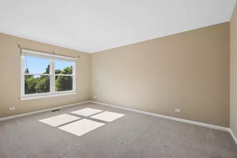 Bedroom - 1820 Broadsmore Dr, Algonquin, IL 60102 photo 1 of 5
