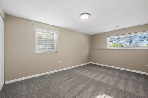 Bedroom - 1820 Broadsmore Dr, Algonquin, IL 60102 photo 4 of 5