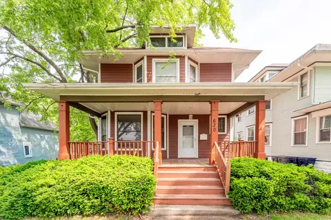 630 Forest Ave, Elgin, IL 60120