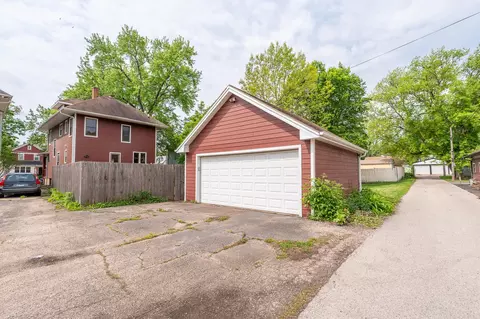Exterior - 630 Forest Ave, Elgin, IL 60120 photo 3 of 3