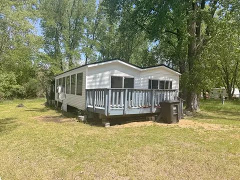 29310 Woodhaven, Sublette, IL 61367