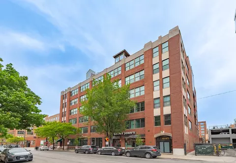 812 W Van Buren St #3C, Chicago, IL 60607