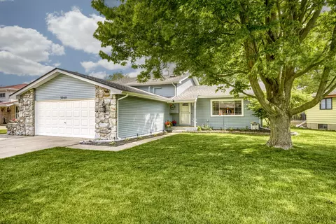 5060 W 87th Pl, Crown Point, IN 46307