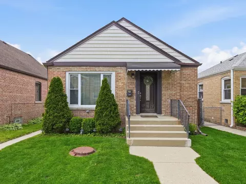 3708 N Pacific Ave, Chicago, IL 60634
