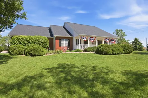 2102 Laurel Park Pl, Champaign, IL 61822