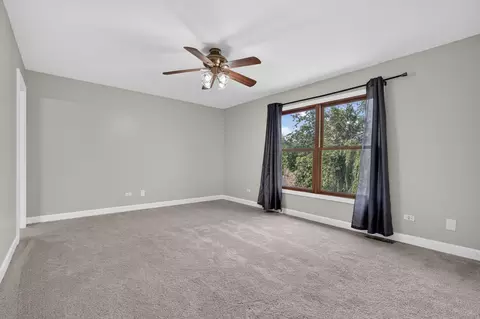 Bedroom - 1560 Colorado Ave, Aurora, IL 60506 photo 5 of 6