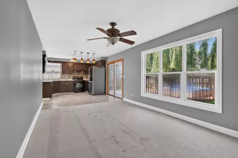 Living - 1560 Colorado Ave, Aurora, IL 60506 photo 7 of 7