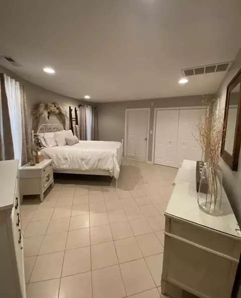 Bedroom - 24308 Dunham Rd, Harvard, IL 60033 photo 6 of 6