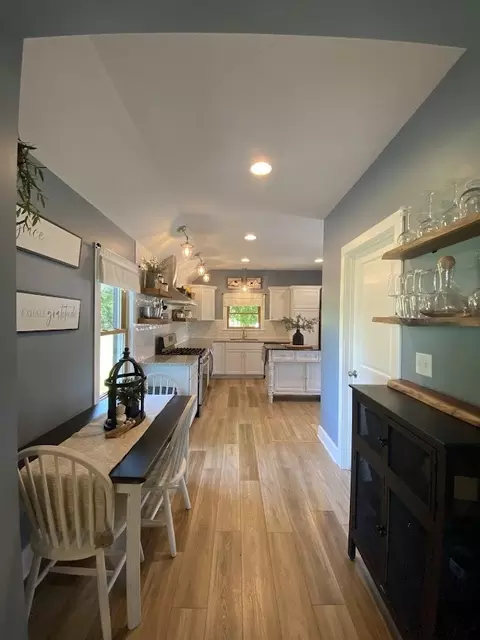 Entry Way - 24308 Dunham Rd, Harvard, IL 60033 photo 1 of 1