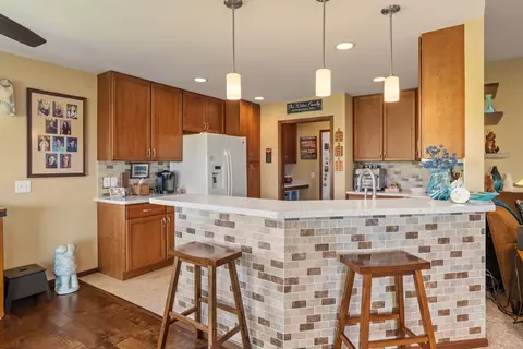 Kitchen - 602 E Sheridan Dr, Eldridge, IA 52748 photo 1 of 4