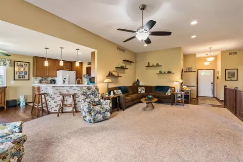 Other - 602 E Sheridan Dr, Eldridge, IA 52748 photo 1 of 10