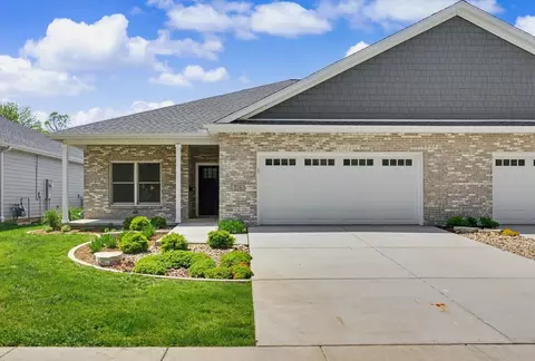 516 S 6th St, Fairbury, IL 61739