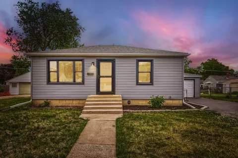 1303 Schriber Ave, Joliet, IL 60435