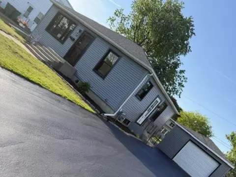 1303 Schriber Ave, Joliet, IL 60435