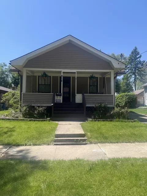 814 Iowa Ave, Aurora, IL 60506