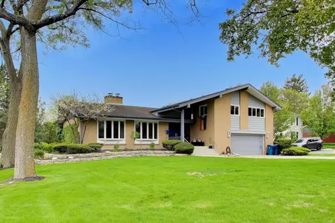 360 S Prospect Ave, Elmhurst, IL 60126
