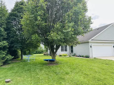 Exterior - 109 Labrador Ln, Downs, IL 61736 photo 8 of 11