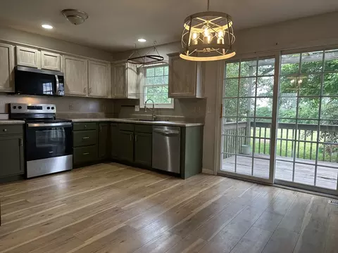 Kitchen - 109 Labrador Ln, Downs, IL 61736 photo 2 of 4
