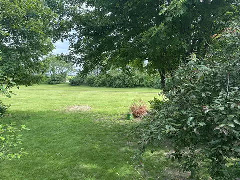 Exterior - 109 Labrador Ln, Downs, IL 61736 photo 3 of 11