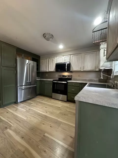 Kitchen - 109 Labrador Ln, Downs, IL 61736 photo 4 of 4