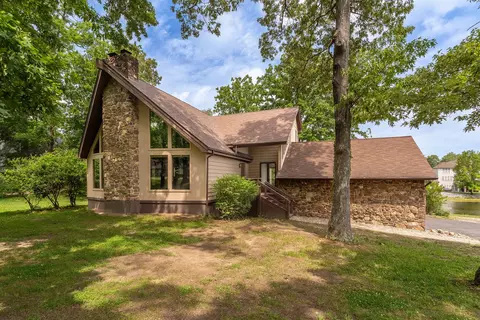 500 Arbor Dr, Carterville, IL 62918