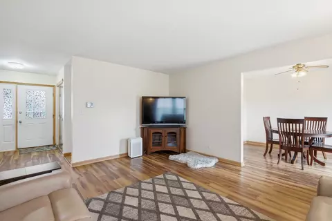 Other - 1375 Borden Dr, Elgin, IL 60120 photo 2 of 5