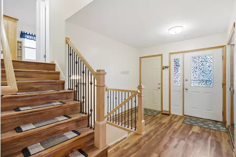 Entry Way - 1375 Borden Dr, Elgin, IL 60120 photo 1 of 2