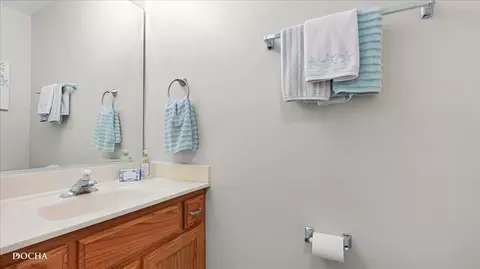Bath - 2220 Stonehaven Dr, Plainfield, IL 60586 photo 1 of 4