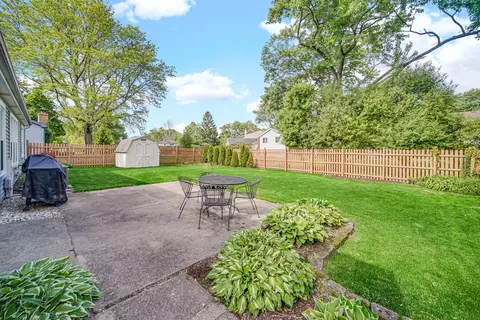 2300 Appleby Dr, Wheaton, IL 60189 photo 22