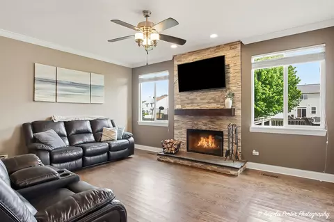 Other - 6802 Ayre Dr, Mchenry, IL 60050 photo 3 of 10