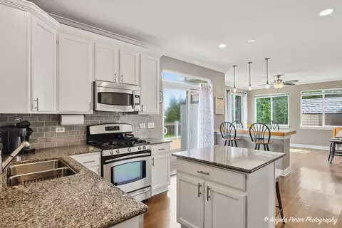 Kitchen - 6802 Ayre Dr, Mchenry, IL 60050 photo 1 of 5